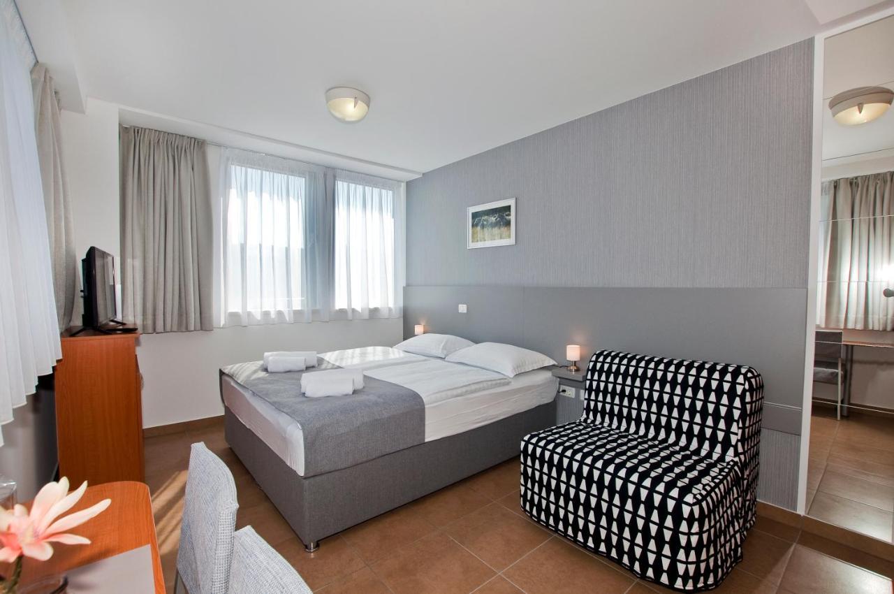 Sobe Rooms Nataly Sežana Buitenkant foto