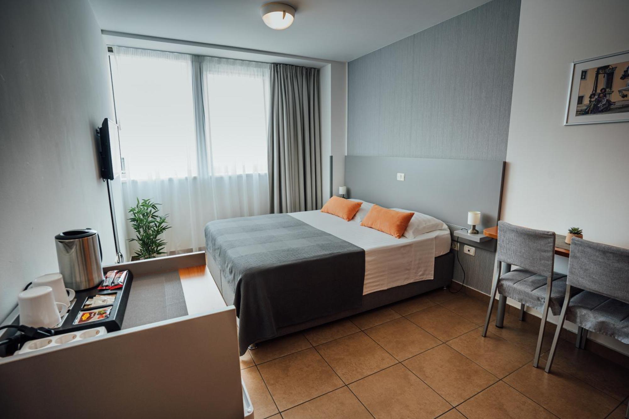 Sobe Rooms Nataly Sežana Buitenkant foto
