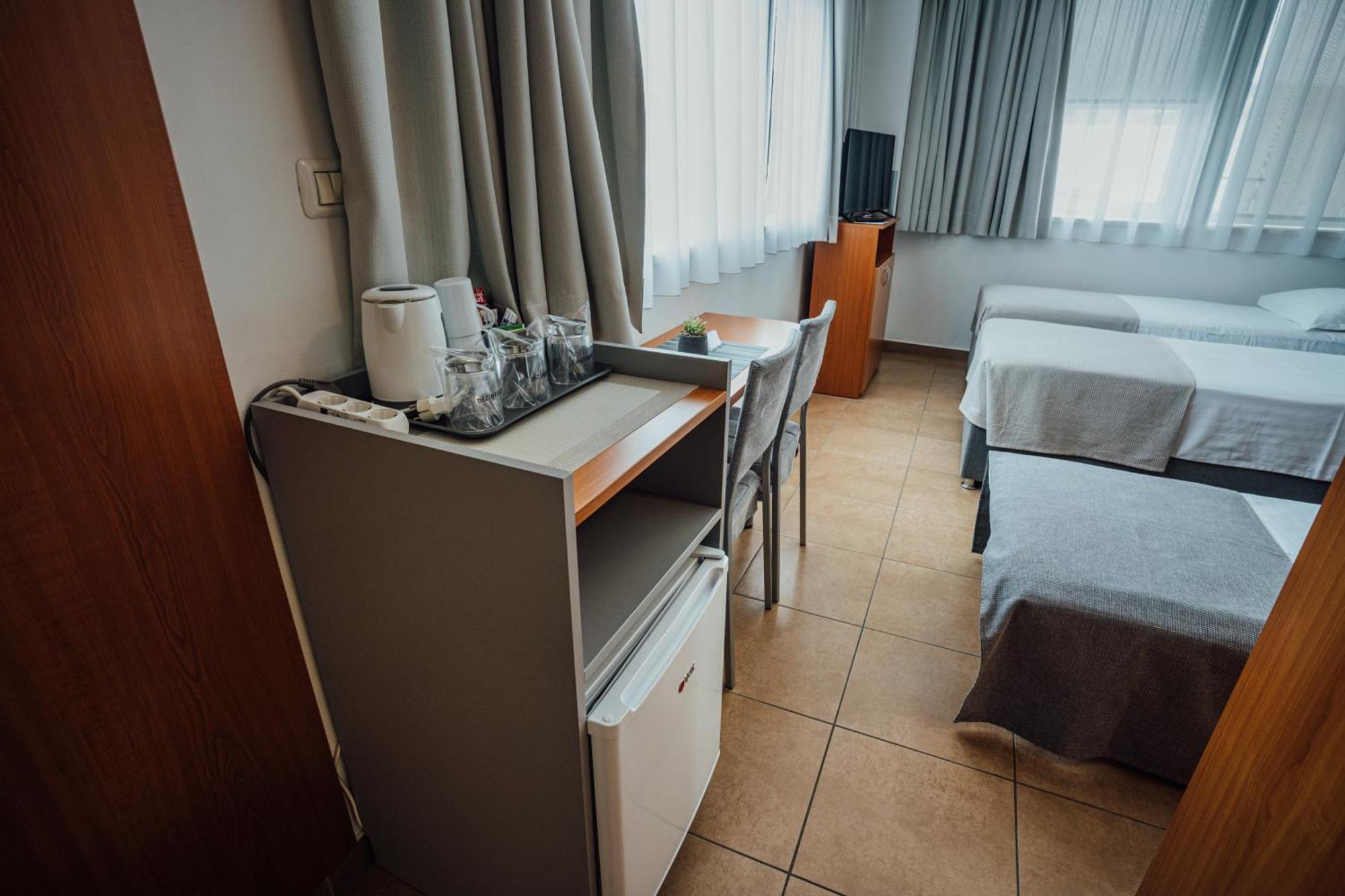 Sobe Rooms Nataly Sežana Buitenkant foto